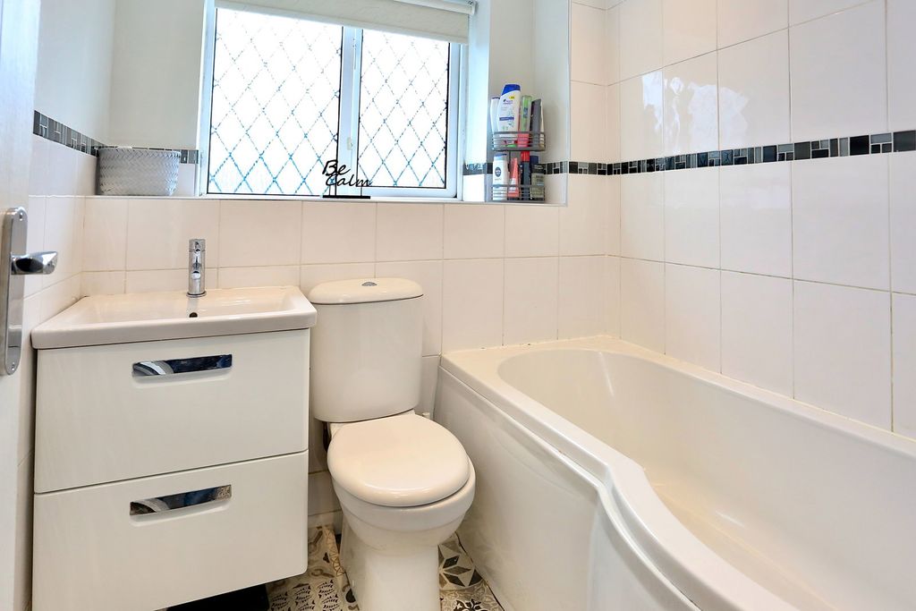 Additional image 18 of 3 bed detached house for sale15 Ostringen Close, Abergavenny, Monmouthshire NP7