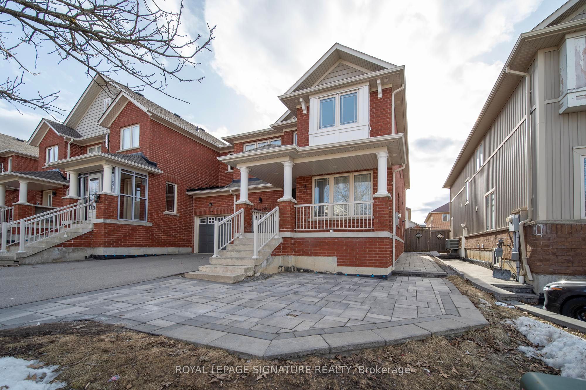 14 Yang Street, Richmond Hill, ON, L4E 0M6