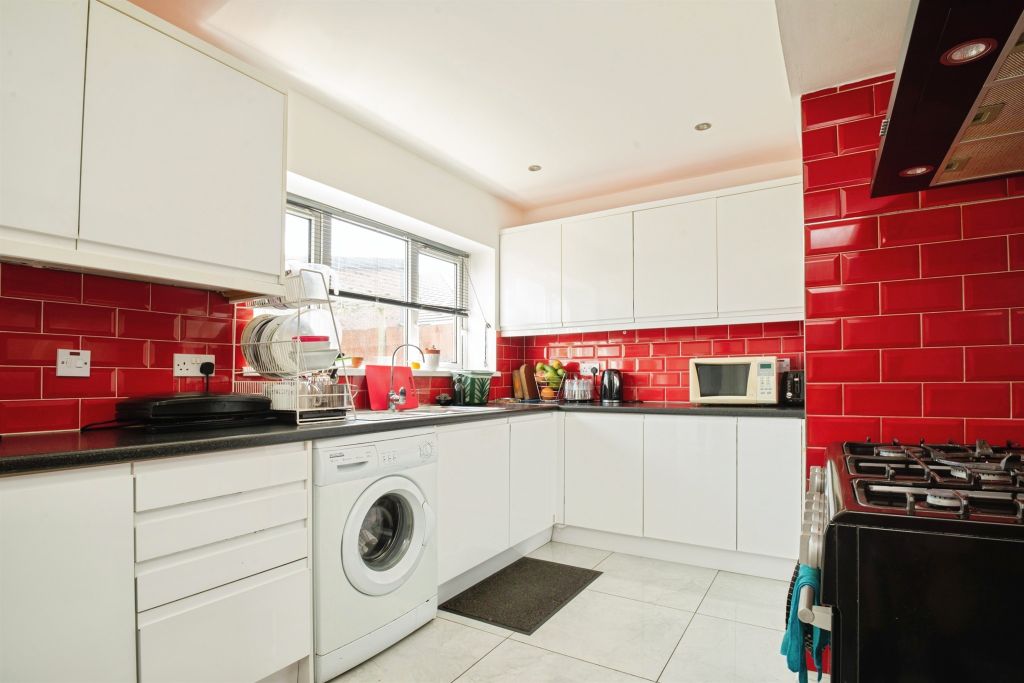 Additional image 2 of 3 bed semi-detached house for saleThomas Street, Cardiff CF11