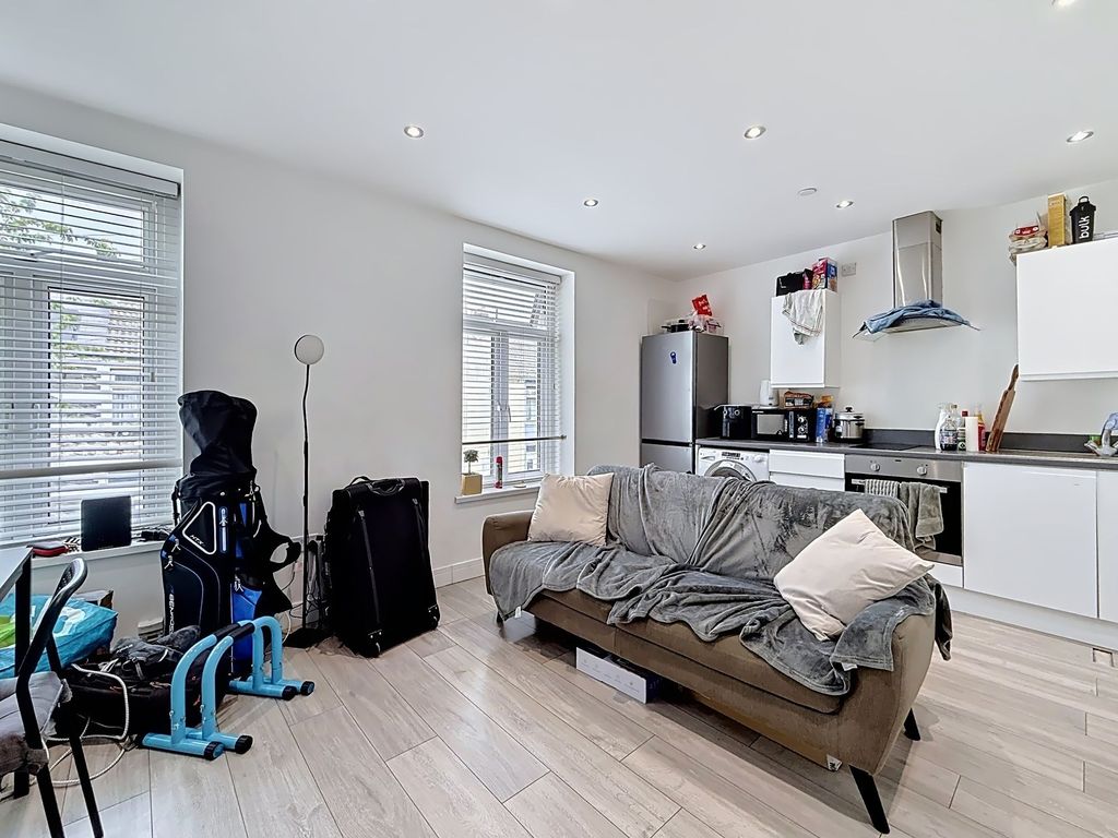 Additional image 17 of 5 bed property for saleBedford Street, Cardiff CF24