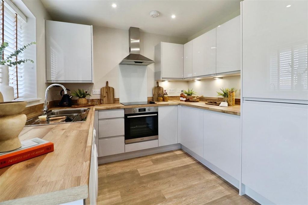 Additional image 3 of 3 bed semi-detached house for saleKings Drive, Cardiff CF3