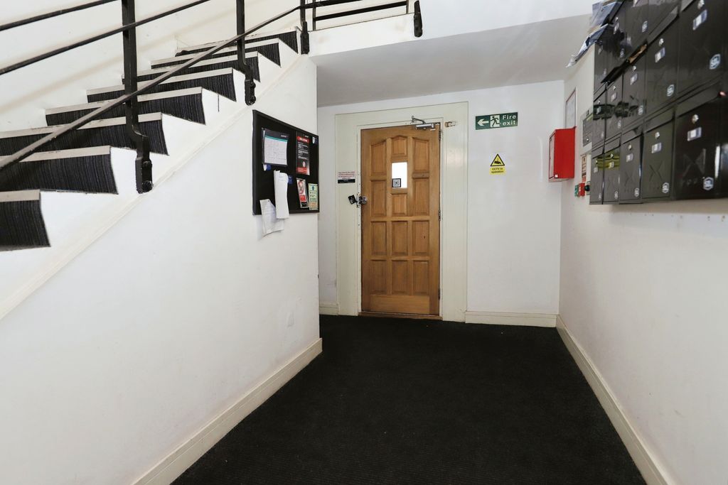 Additional image 4 of 2 bed flat for saleBlackwell Street, Kidderminster, Worcestershire DY10