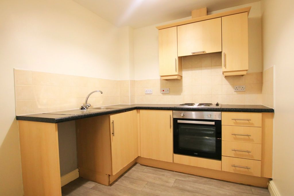 1 bed flat for salePreston New Road, Blackburn BB2 photo 3