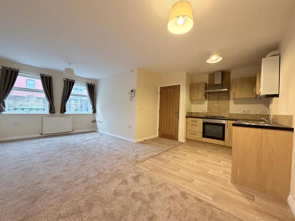 2 bed flat for sale40 Henrietta Street, Ashton-Under-Lyne OL6