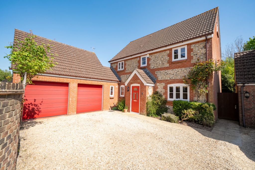 6 bed detached house for saleElizabeth Court, Penton Corner SP11