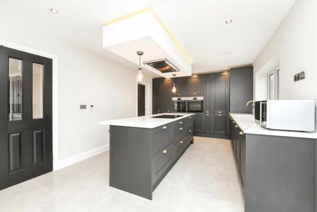 Additional image 3 of 4 bed detached house for saleThynne Road, Billericay CM11