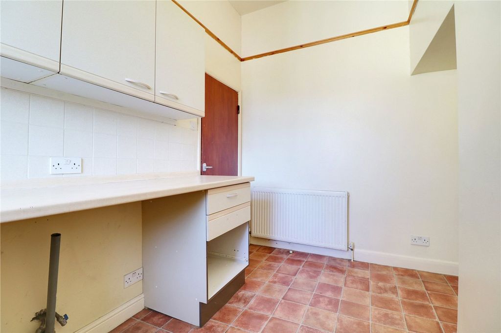 5 bed property for saleWaterside Road, Barton-Upon-Humber DN18 photo 4