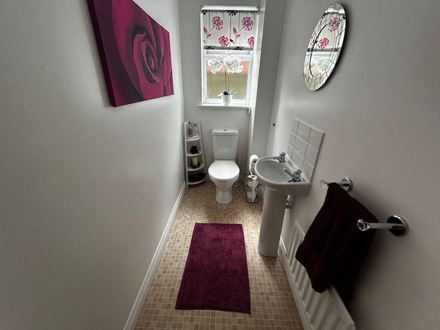Additional image 6 of 4 bed town house for saleDalwhinnie Place, Airdrie, North Lanarkshire ML6