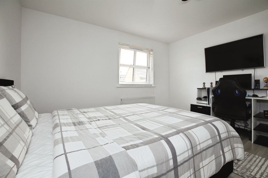 Additional image 18 of 3 bed maisonette for saleDraper Close, Andover SP11
