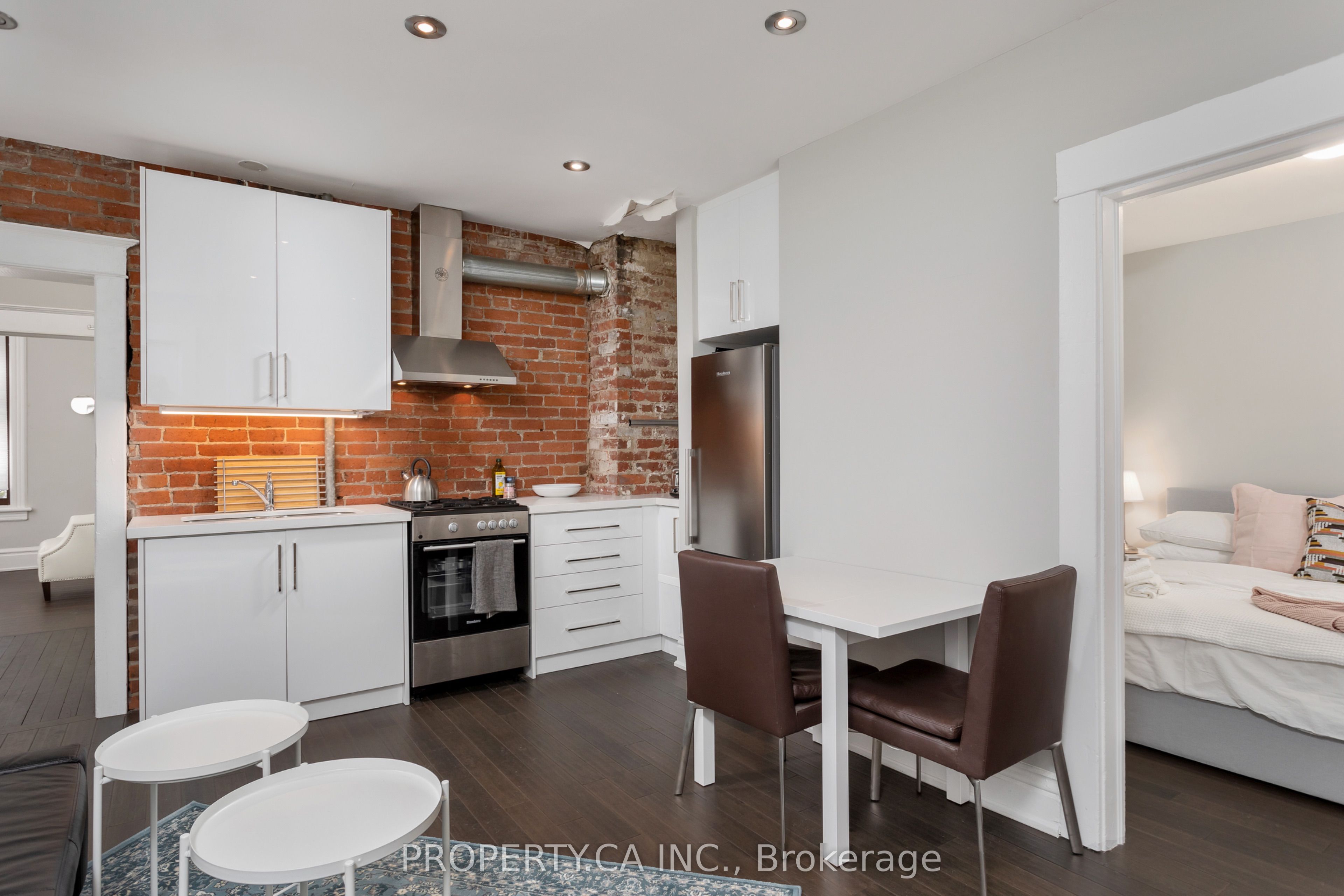Additional image 3 of #5-345 Gladstone Avenue, Toronto, ON, M6H 3H5