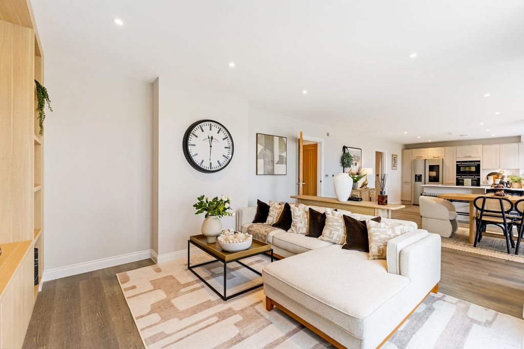 Additional image 4 of 5 bed detached house for saleKingsgate Place, Reading Street, Broadstairs, Kent CT10