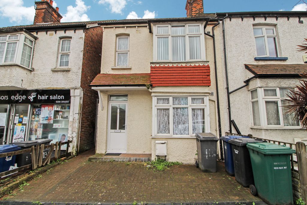 3 bed end terrace house for saleColindale Avenue, Colindale, London NW9