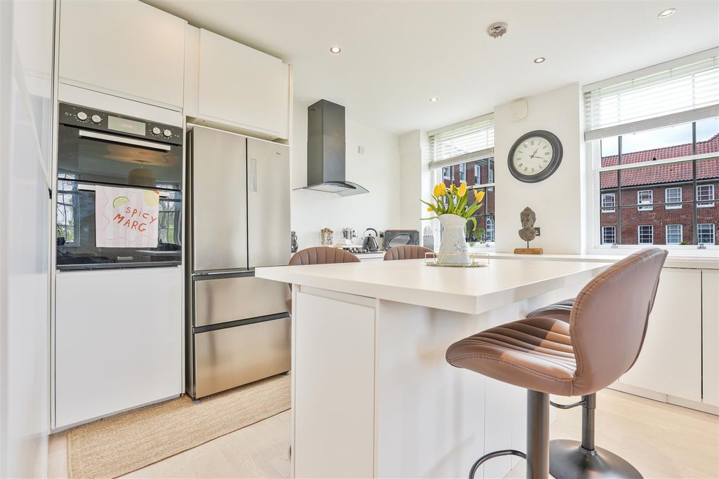 Additional image 8 of 3 bed terraced house for saleRobertson Drive, Lanark ML11