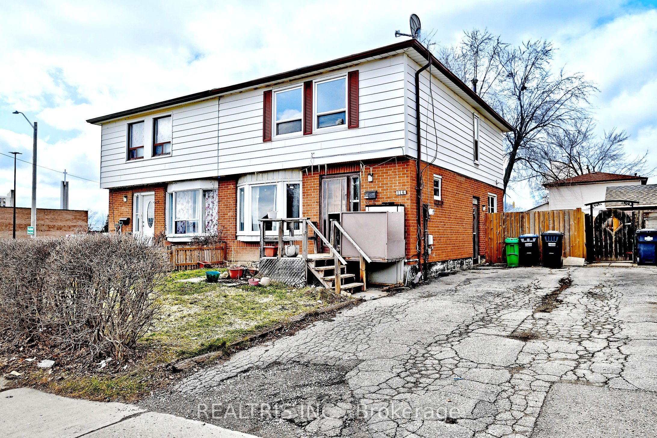 Additional image 2 of 116 Sutherland Avenue, Brampton, ON, L6V 2H7
