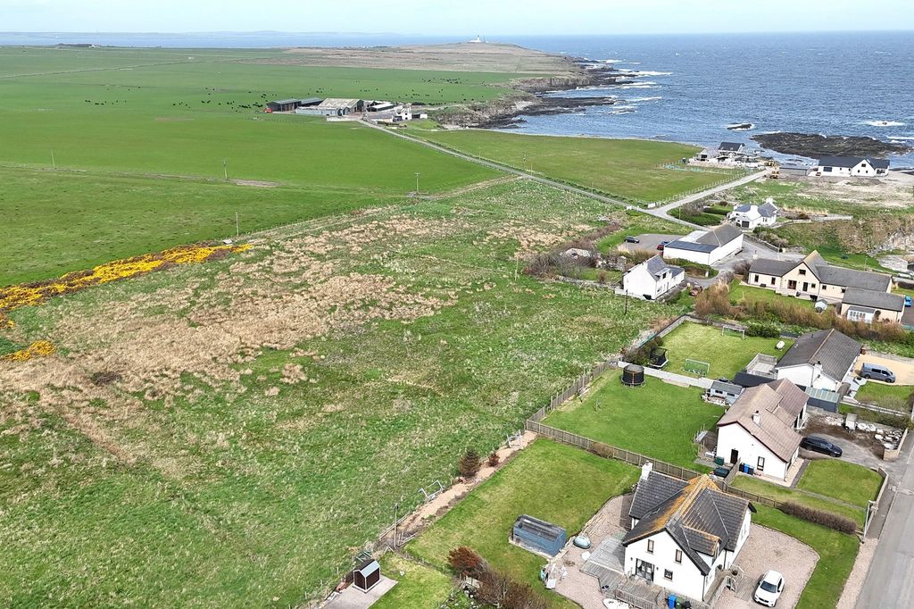 Land for saleElzy Place, Staxigoe, Wick, Highland. KW1