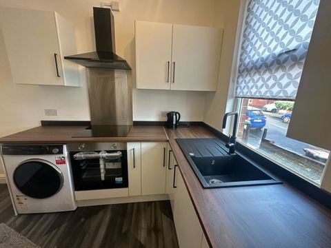 Beechwood View, Burley, Leeds LS4