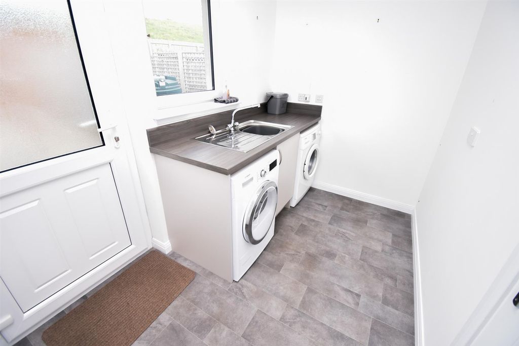 Additional image 10 of 3 bed detached bungalow for sale7 Dolphin Drive, Fortrose IV10