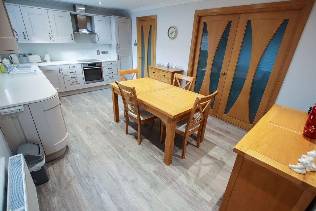 Additional image 2 of 3 bed bungalow for saleUnion Street, Keith AB55