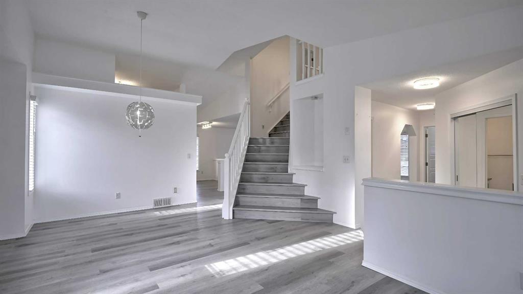Additional image 4 of 160 Riverstone Crescent SE, Calgary, AB, T2C 4A3