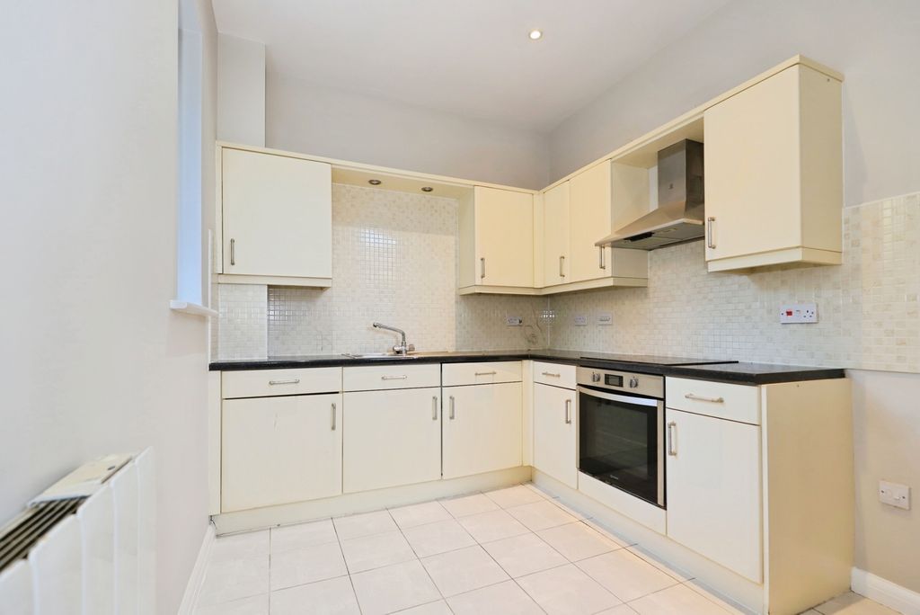 Additional image 18 of 2 bed flat for saleCastle Road, Kidderminster, Worcestershire DY11