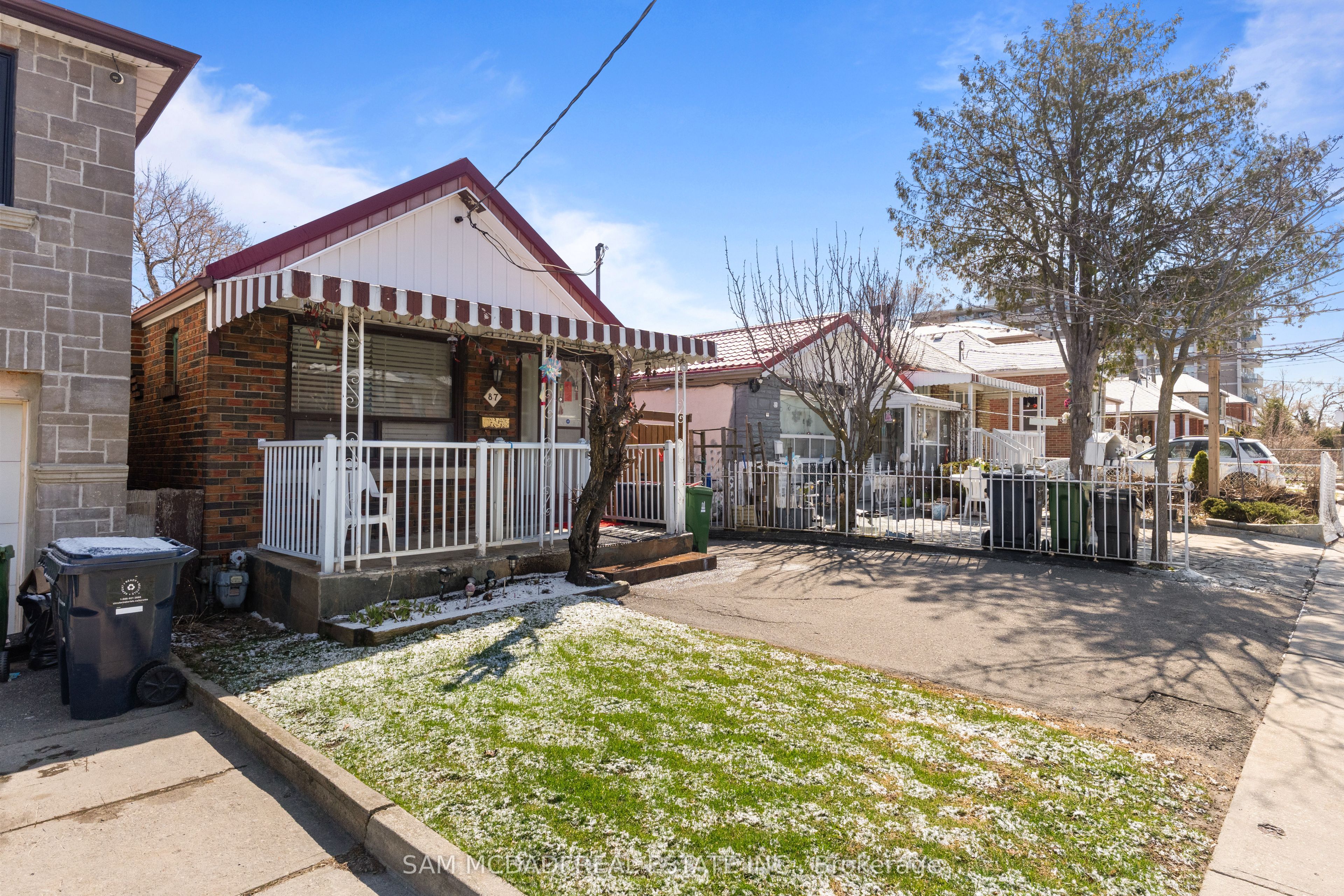 Additional image 3 of 87 Dynevor Road, Toronto, ON, M6E 3X3