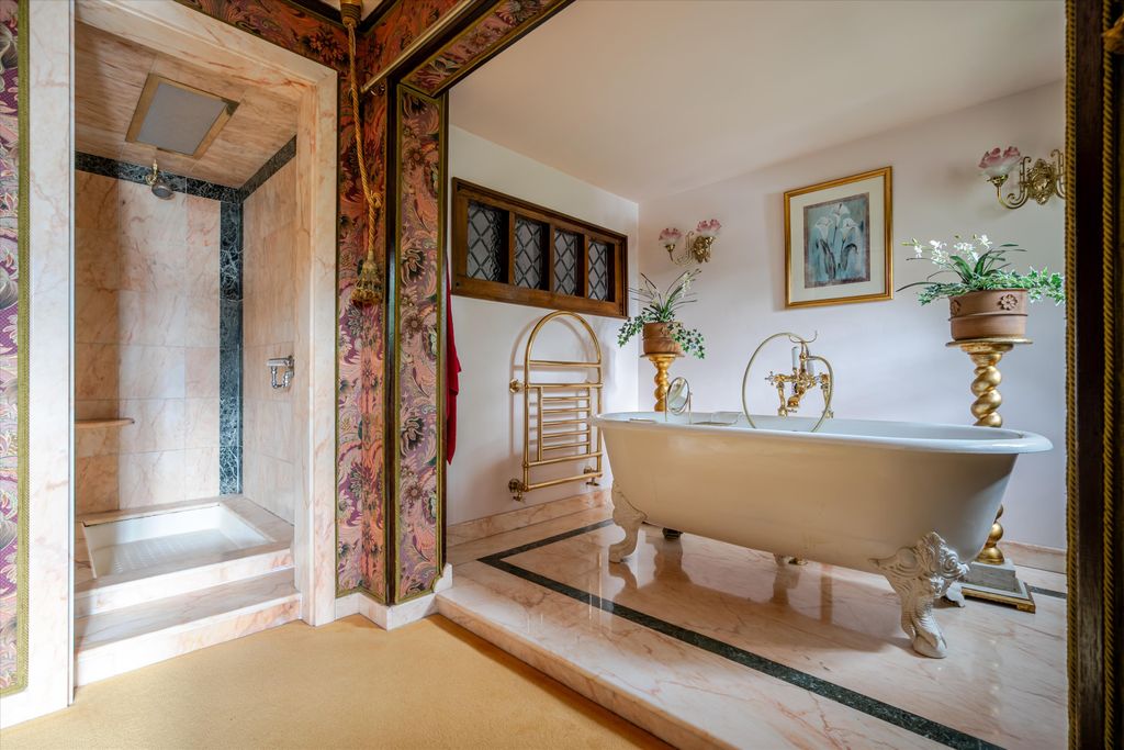 Additional image 10 of 7 bed detached house for saleChertsey Road, Windlesham, Surrey GU20
