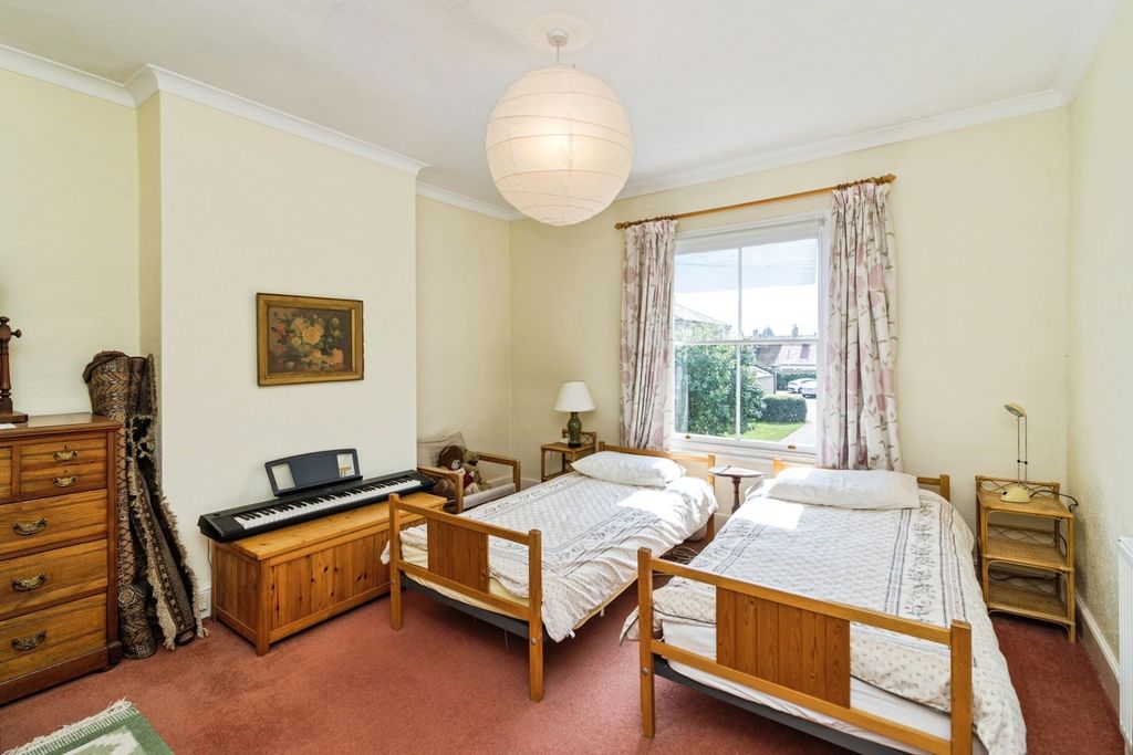 Additional image 7 of 5 bed terraced house for saleStation Road, Beccles, Suffolk NR34