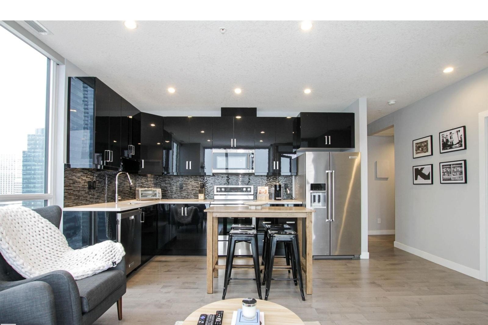 Additional image 8 of 2003-10238 103 Street NW, Edmonton, AB, T5J0G6