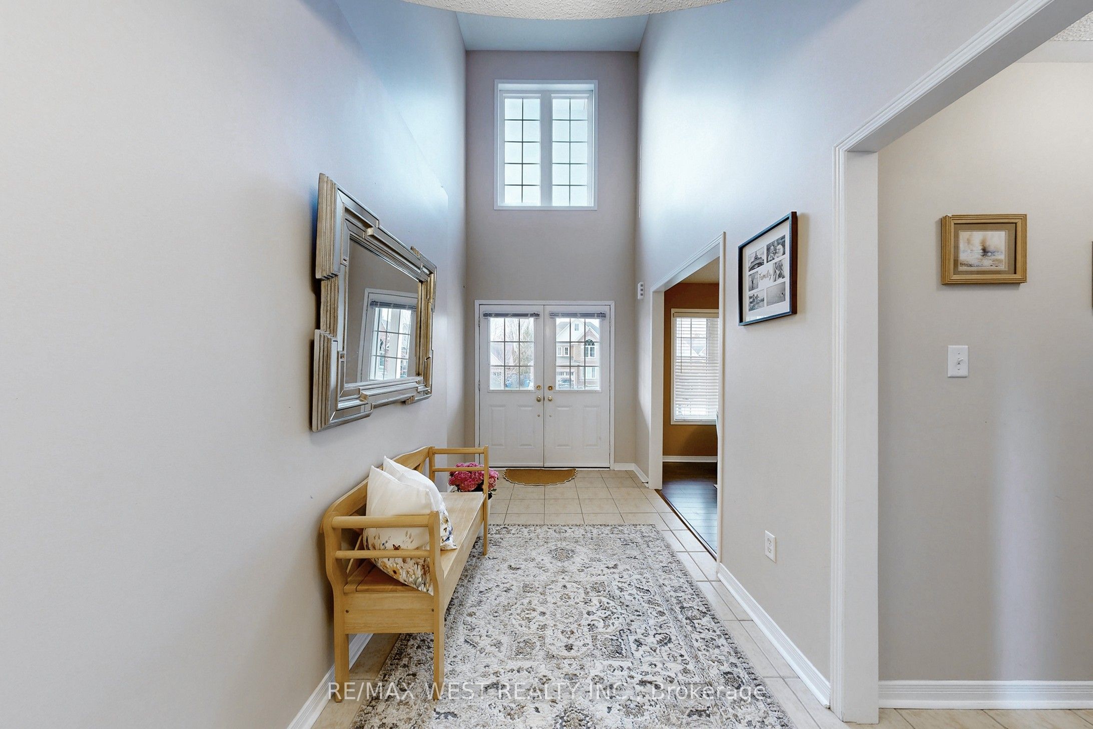 Additional image 3 of 303 King Street E, East Gwillimbury, ON, L0G 1M0