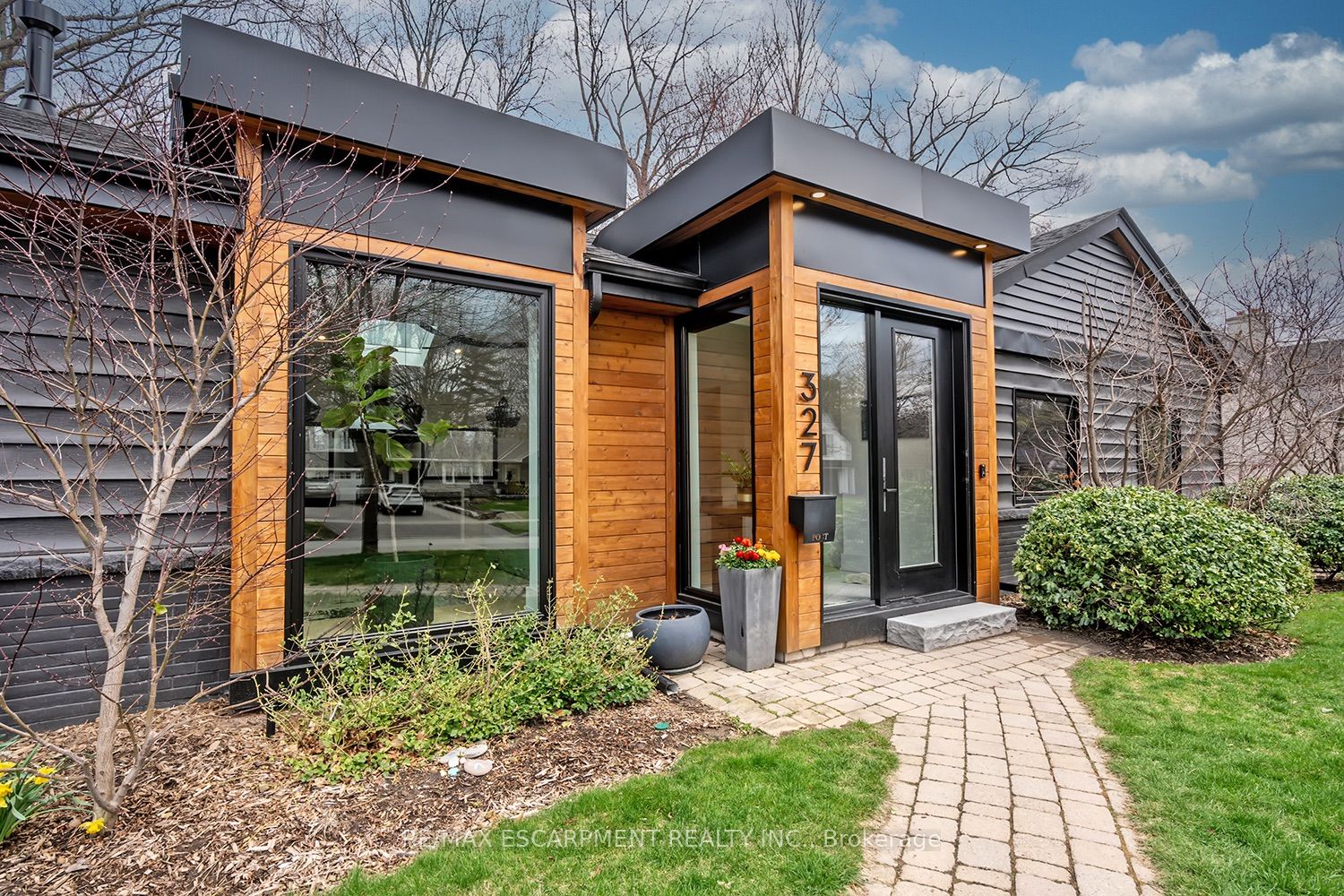 Additional image 5 of 327 Goodram Drive, Burlington, ON, L7L 2J9