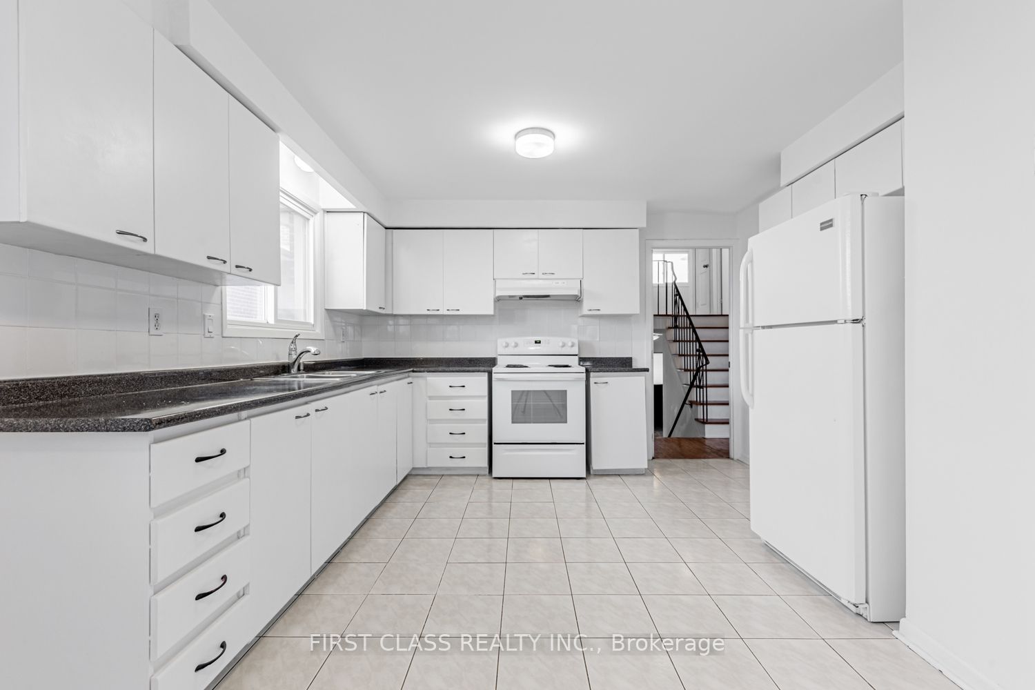 Additional image 6 of 211 Shawnee Circle, Toronto, ON, M2H 2Y3