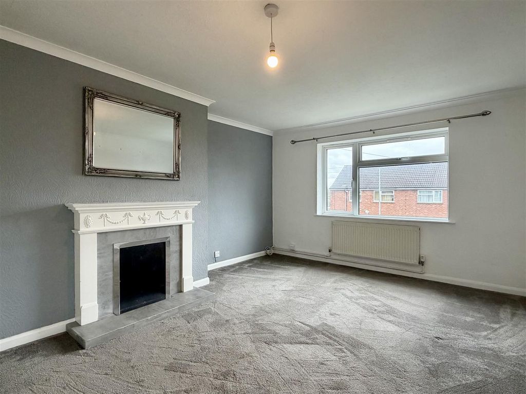 2 bed flat for saleWaterside, Credenhill, Hereford HR4 photo 4