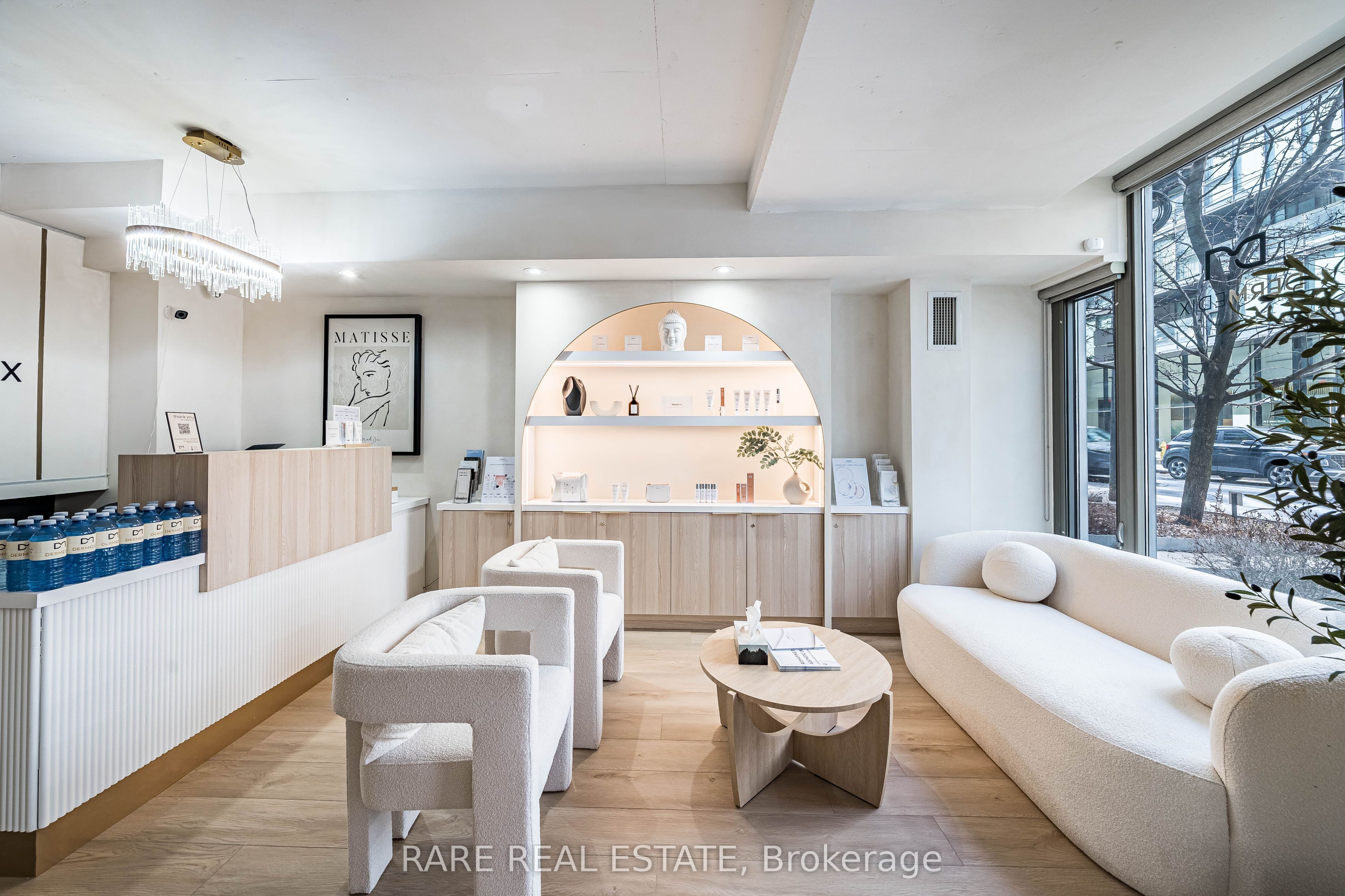35 Stewart Street, Toronto, ON, M5V 2V1