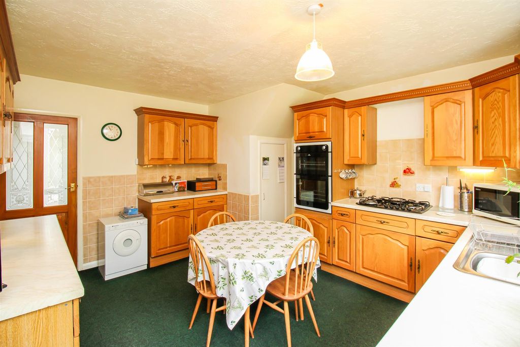 Additional image 6 of 3 bed detached bungalow for saleSolway Road, Soothill, Batley WF17