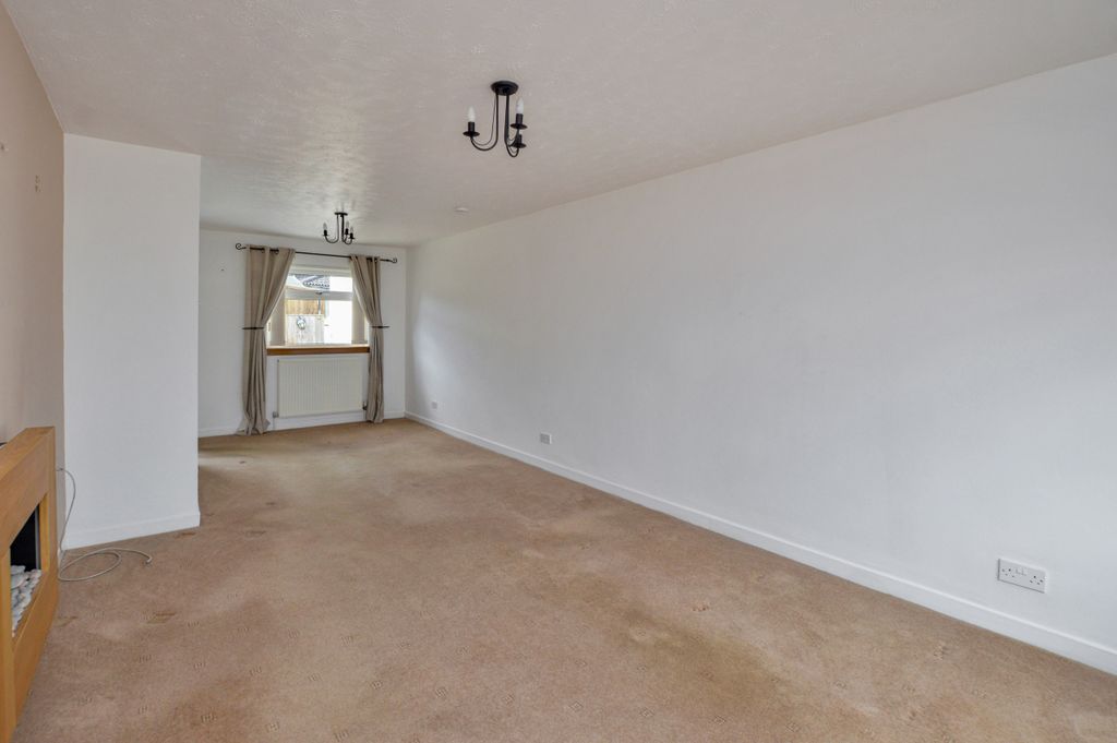 Additional image 3 of 3 bed semi-detached house for saleOlifard Avenue, Bothwell, Glasgow, South Lanarkshire G71