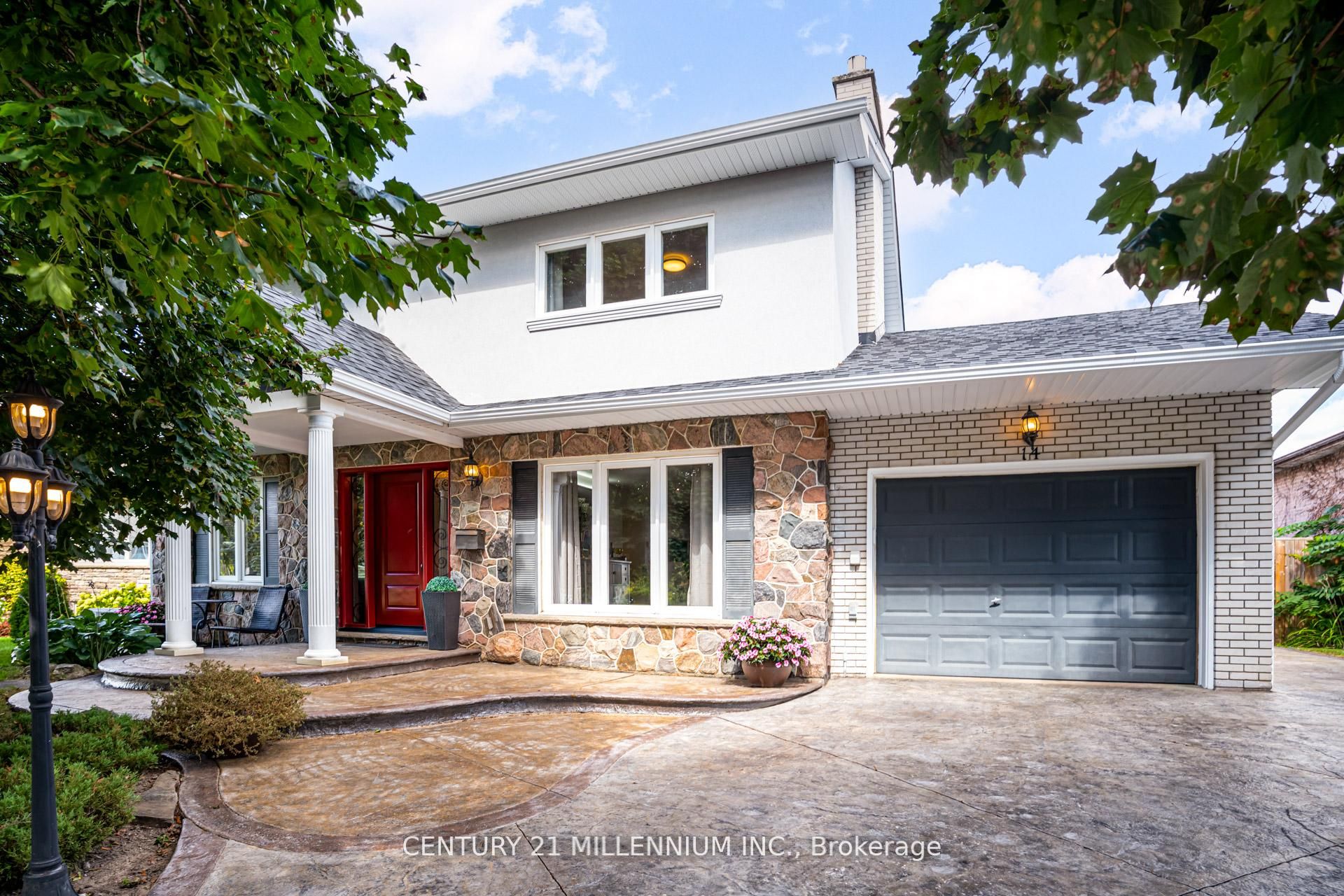 14 Greystone Crescent, Brampton, ON, L6Y 2B3