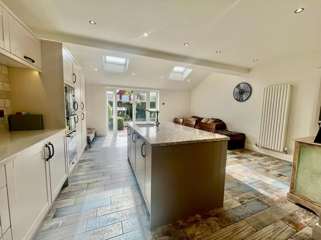 Additional image 12 of 4 bed semi-detached house for saleSandhurst Avenue Lytham St. Annes, Lancashire FY8