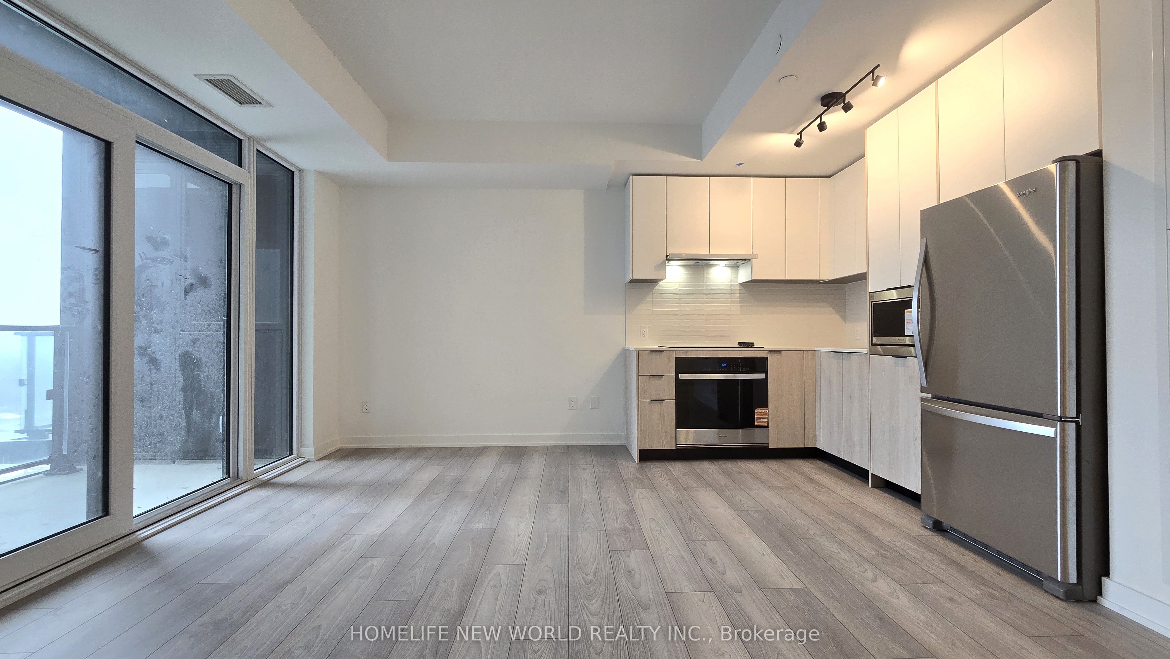 Additional image 2 of 819-1007 The Queensway N/a, Toronto, ON, M8Z 0H4
