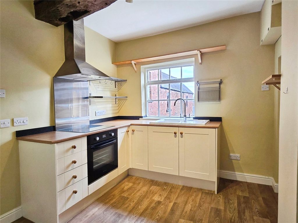 Additional image 5 of 2 bed flat for saleChurch Street, Oswestry, Shropshire SY11