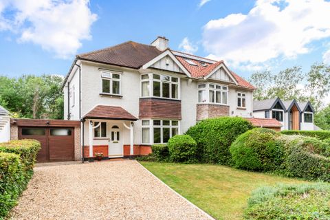 Plough Lane, Purley CR8