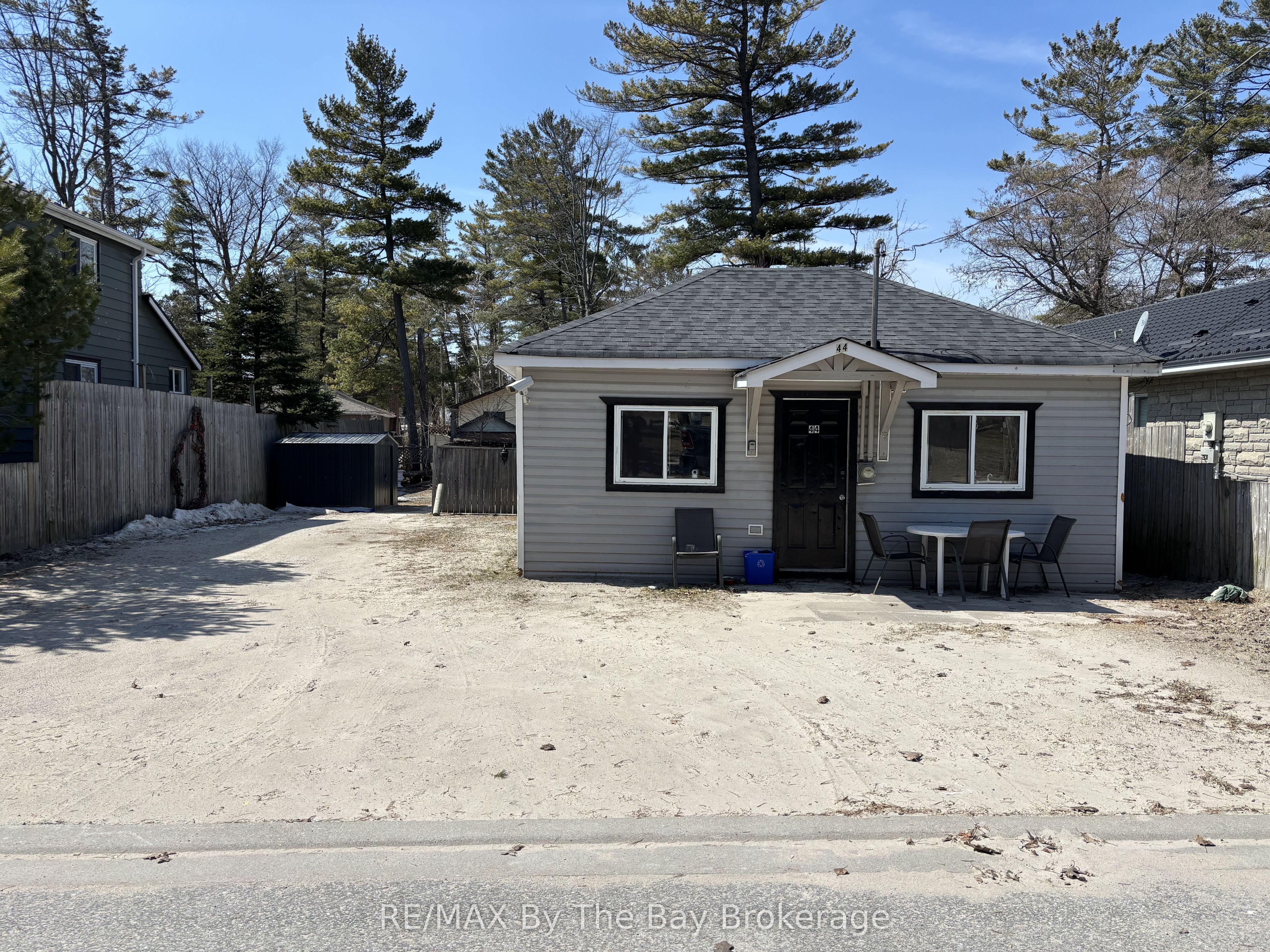 Additional image 3 of 44 12th Street N, Wasaga Beach, ON, L9Z 2J9