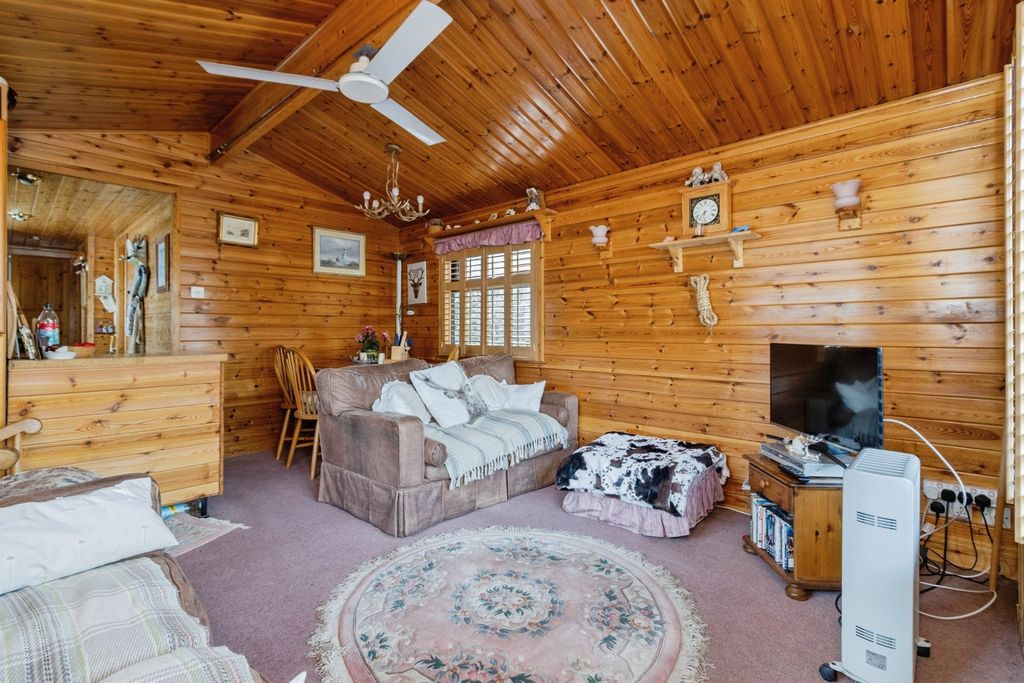 2 bed detached bungalow for saleDartbridge Manor, Dart Bridge Road, Buckfastleigh TQ11 photo 5