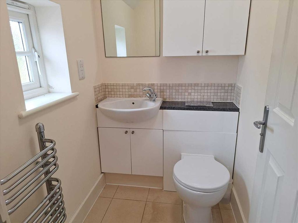 Additional image 6 of 2 bed flat for saleManor Court, Manor Lane, Old Basing, Basingstoke RG24
