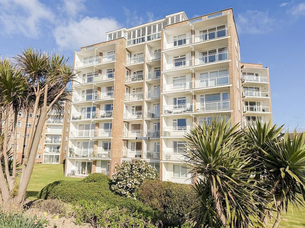 2 bed flat for saleWest Parade, Bexhill-On-Sea TN39