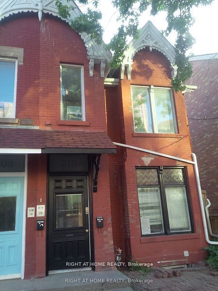 Unit 2-210 Mccaul Street, Toronto, ON, M5T 1W5