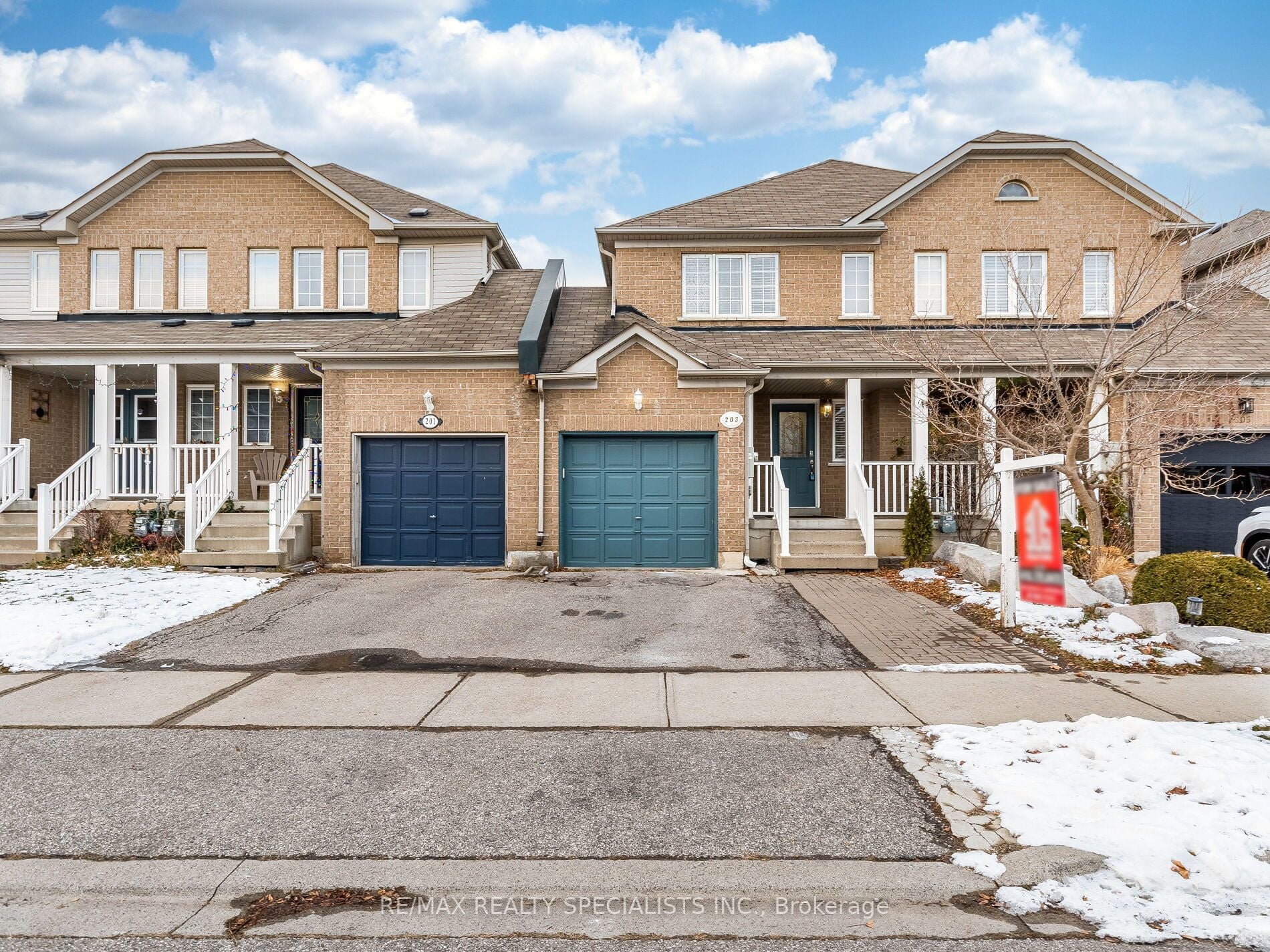 203 Sherwood Road, Milton, ON, L9T 7C1