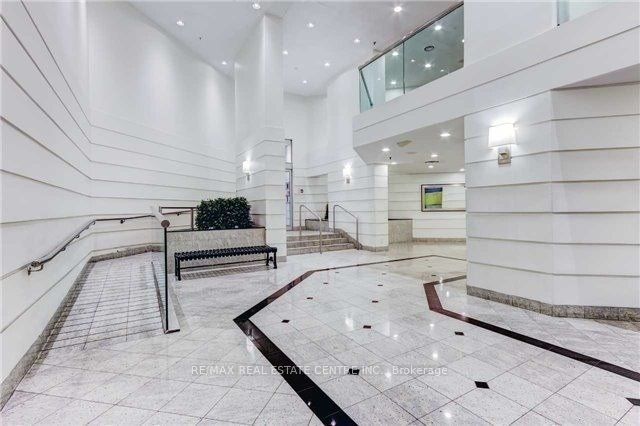 Additional image 5 of 1414-711 Bay Street, Toronto, ON, M5G 2J8