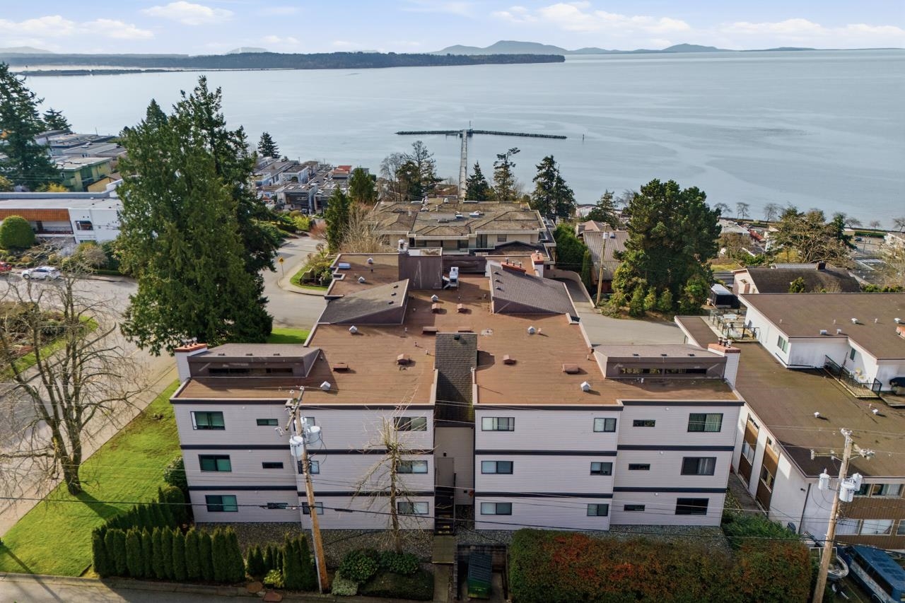 105-15041 Prospect Avenue, White Rock, BC, V4B 2B5