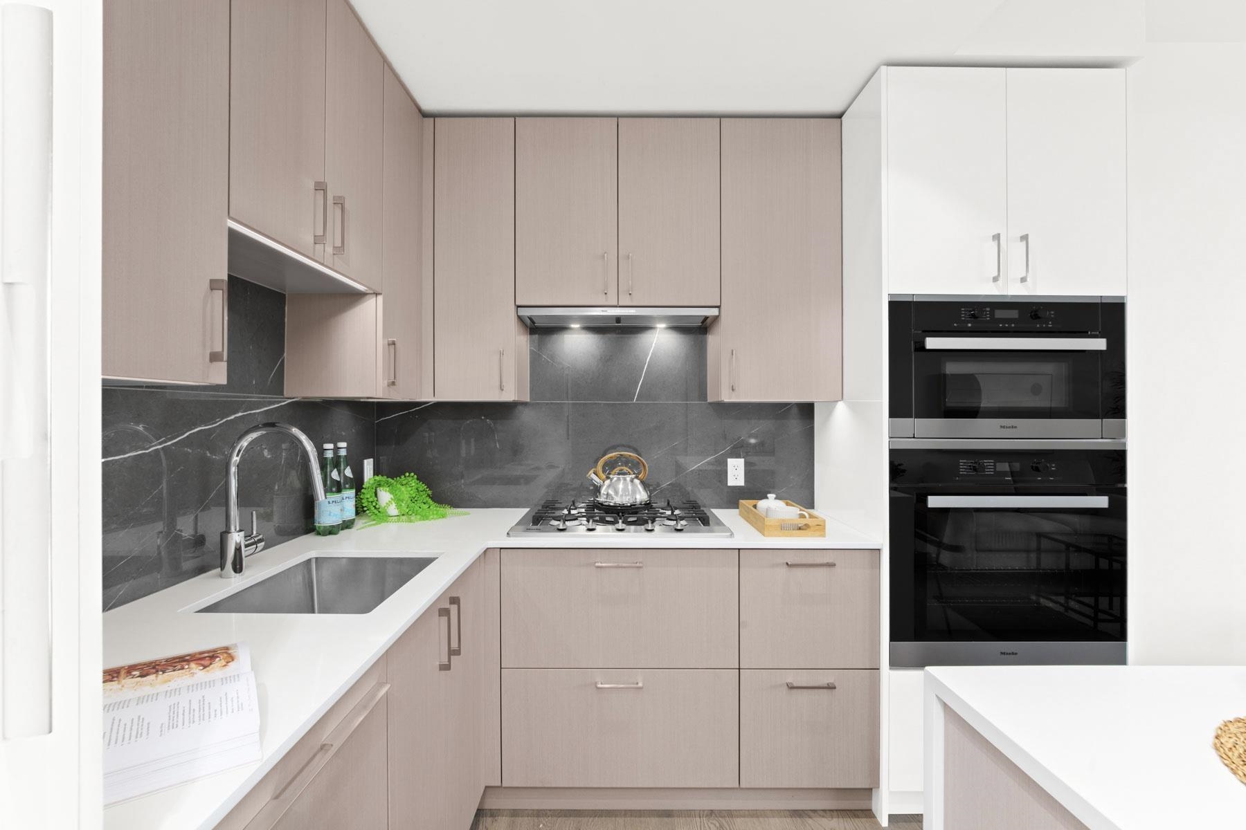 Additional image 6 of 201-1675 Lions Gate Lane, North Vancouver, BC, V7P 3B4