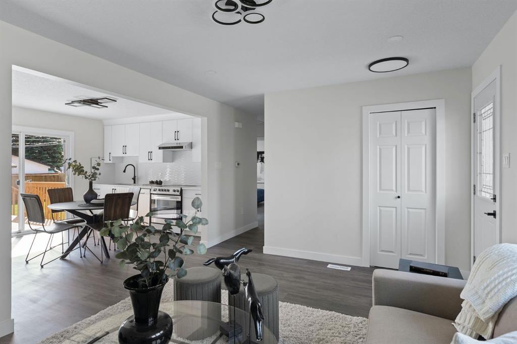 Additional image 4 of 9608 5 Street SE, Calgary, AB, T2J 1K6